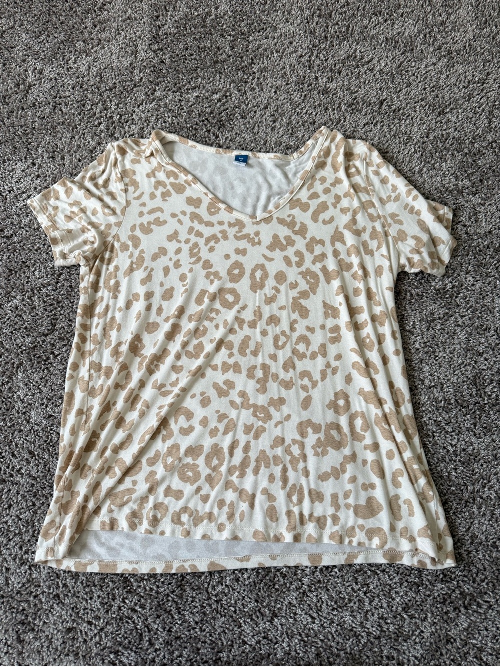 Old Navy V-neck tee